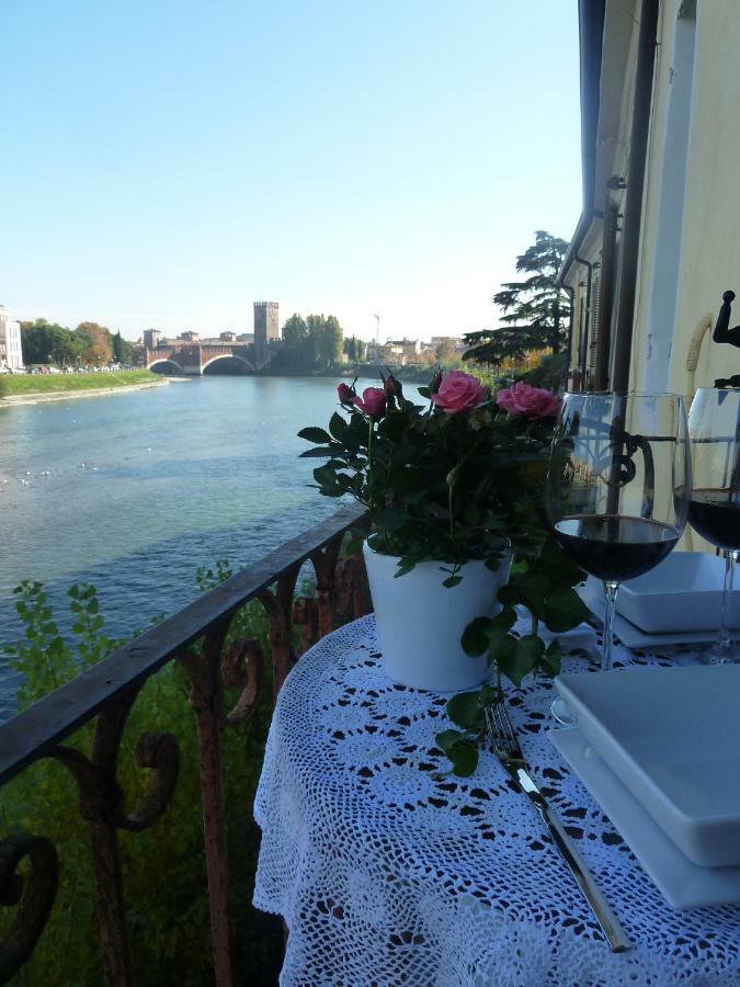 Casa Archi - Balcone Sul Fiume Lägenhet Verona Exteriör bild